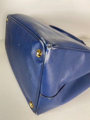 EM BAG SPA_Vorher-Nachher-Vergleich_Fotoimpression_Prada_#3835_Vorher_freigestellt-min